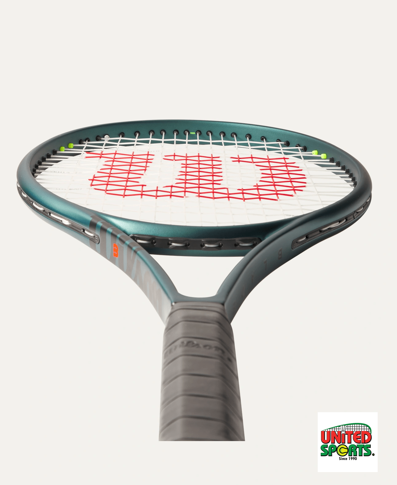 WILSON Blade 100L Tennis Racket (V9) - Image 10